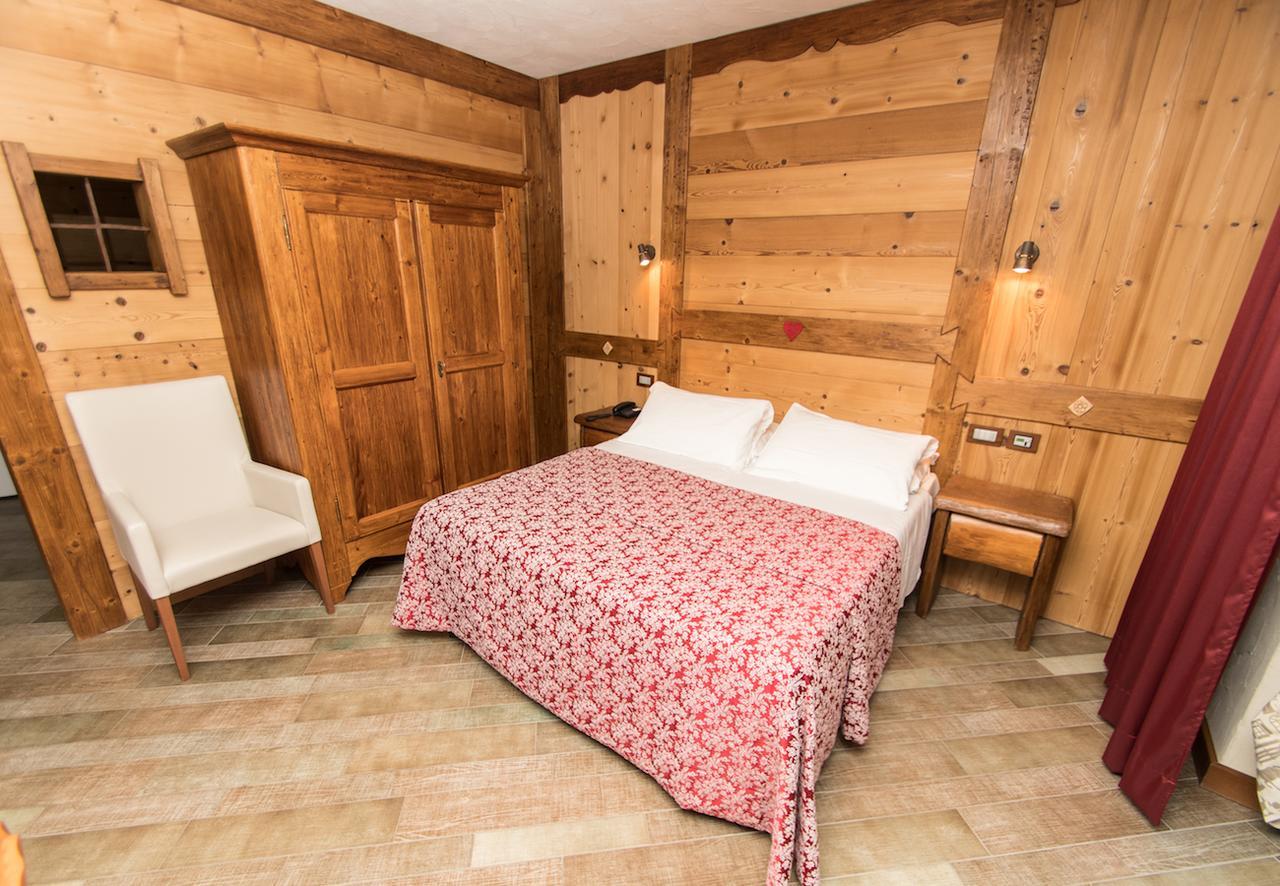 Limone Palace Aparthotel Limone Piemonte Exterior photo