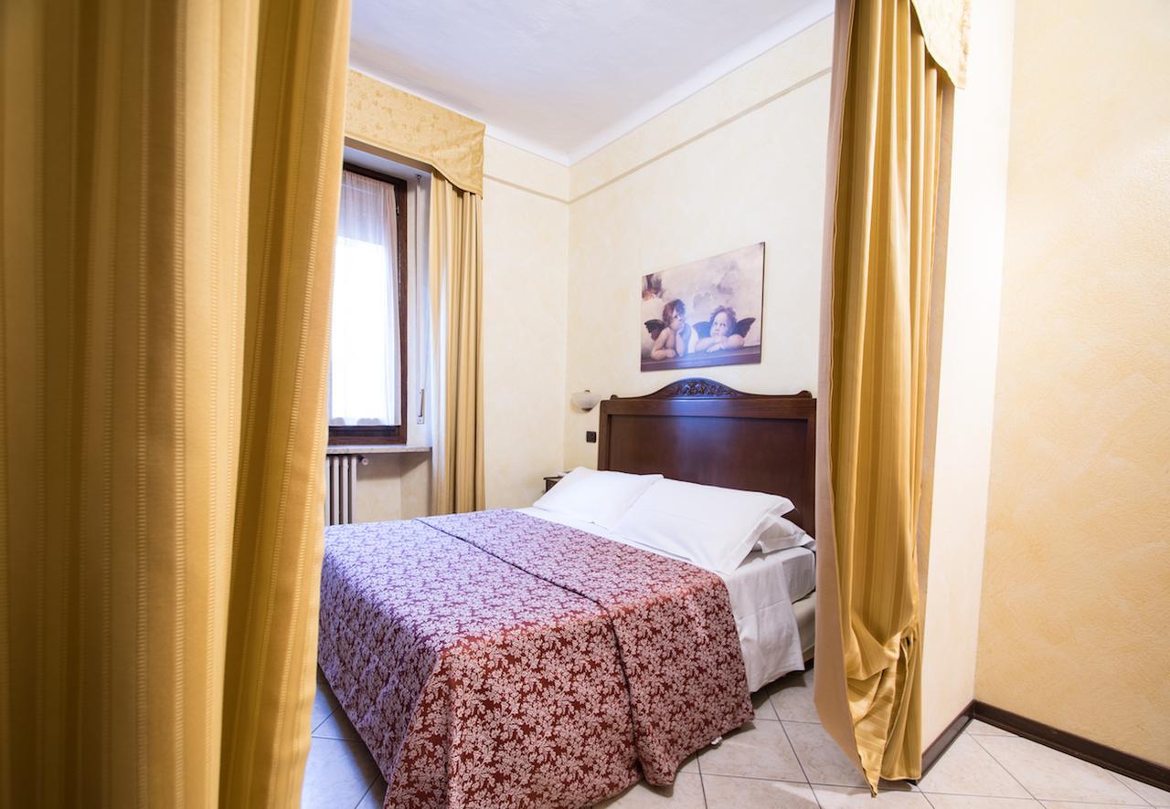 Limone Palace Aparthotel Limone Piemonte Exterior photo