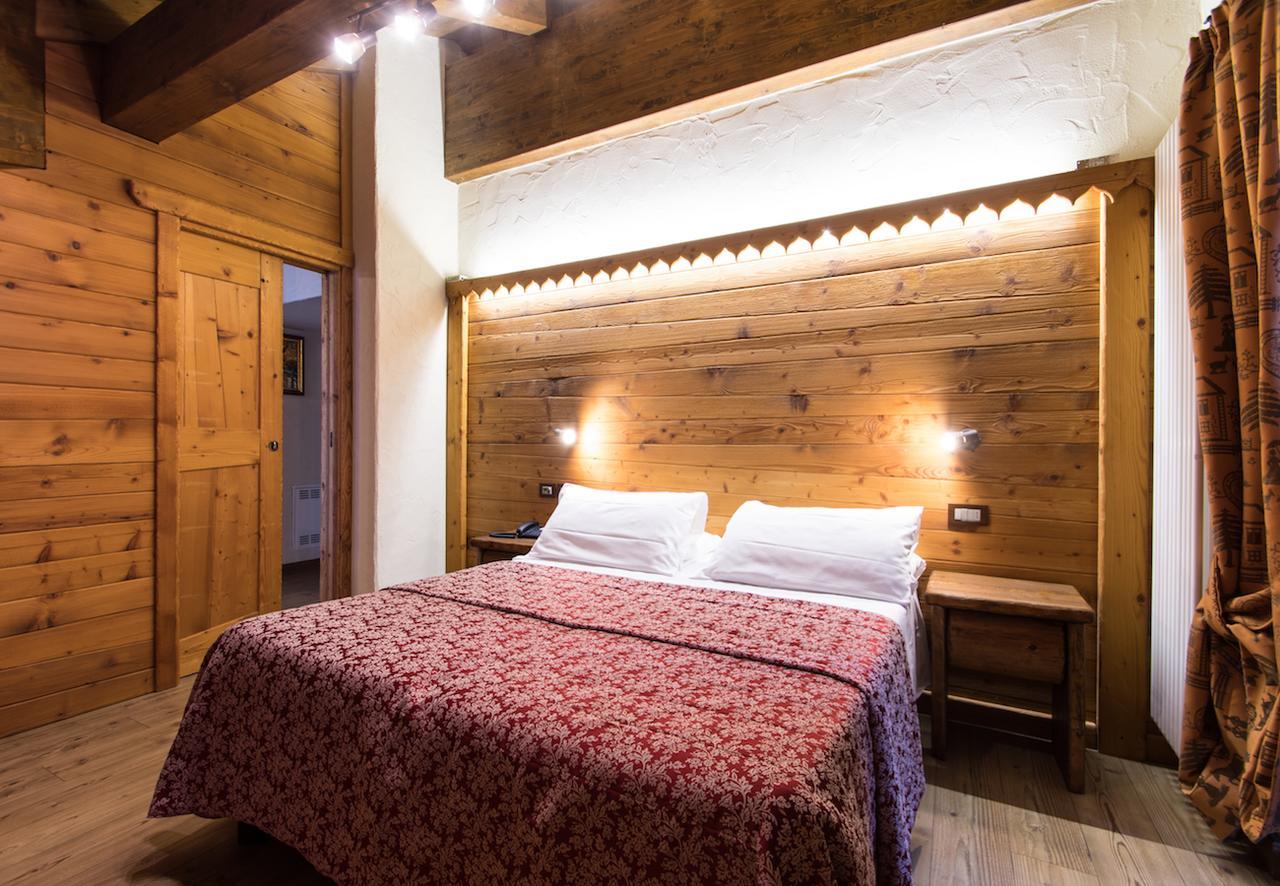 Limone Palace Aparthotel Limone Piemonte Exterior photo