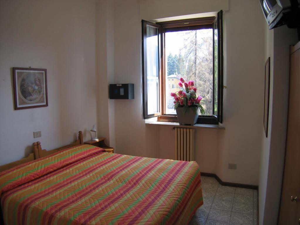 Limone Palace Aparthotel Limone Piemonte Exterior photo