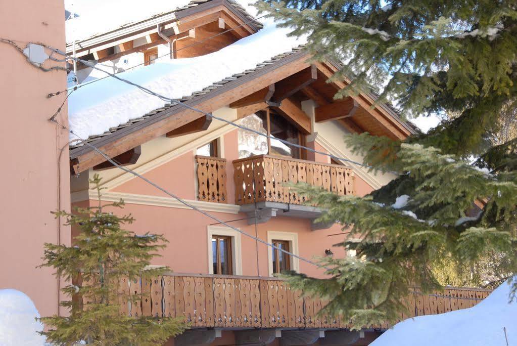 Limone Palace Aparthotel Limone Piemonte Exterior photo