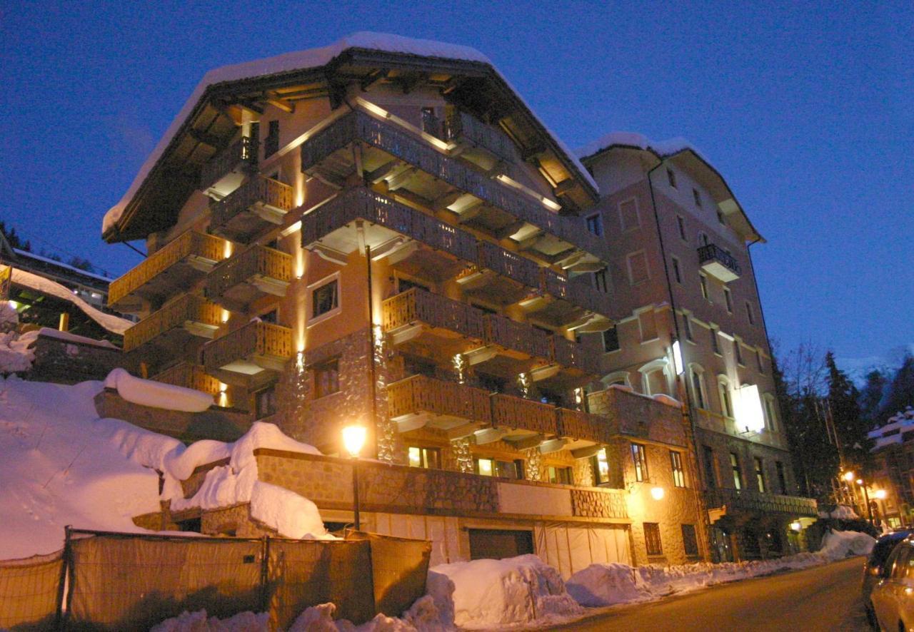 Limone Palace Aparthotel Limone Piemonte Exterior photo